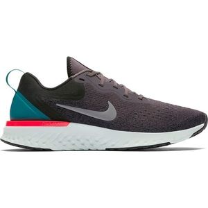NIKE Odyssey React Running Shoe Women’s Size 9